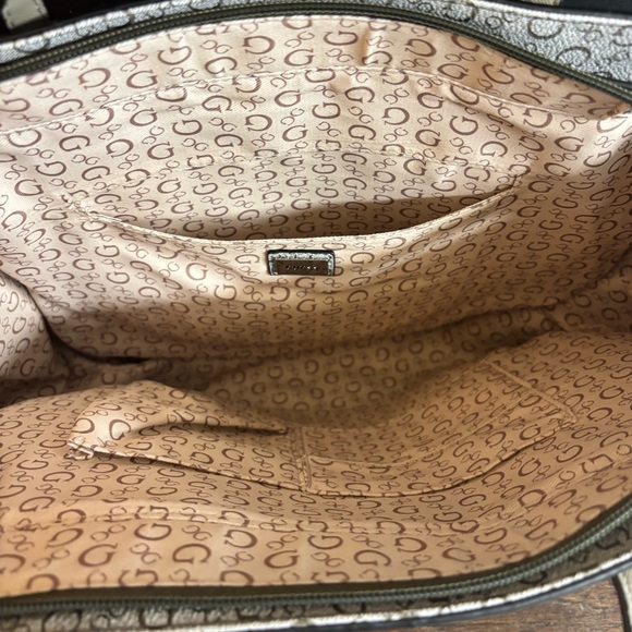 Guess Gray Tote Bag/Purse - Picture 4 of 9